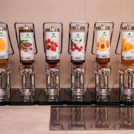 วอลดอร์ฟ พาเลซ โฮเทล Hotel กัตตอลิกา ภายนอก รูปภาพ