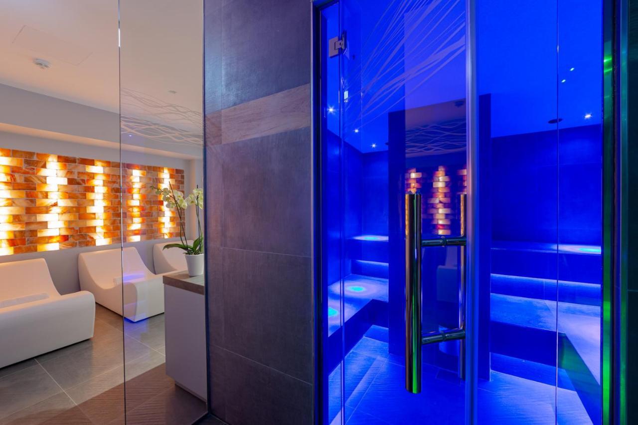 วอลดอร์ฟ พาเลซ โฮเทล Hotel กัตตอลิกา ภายนอก รูปภาพ