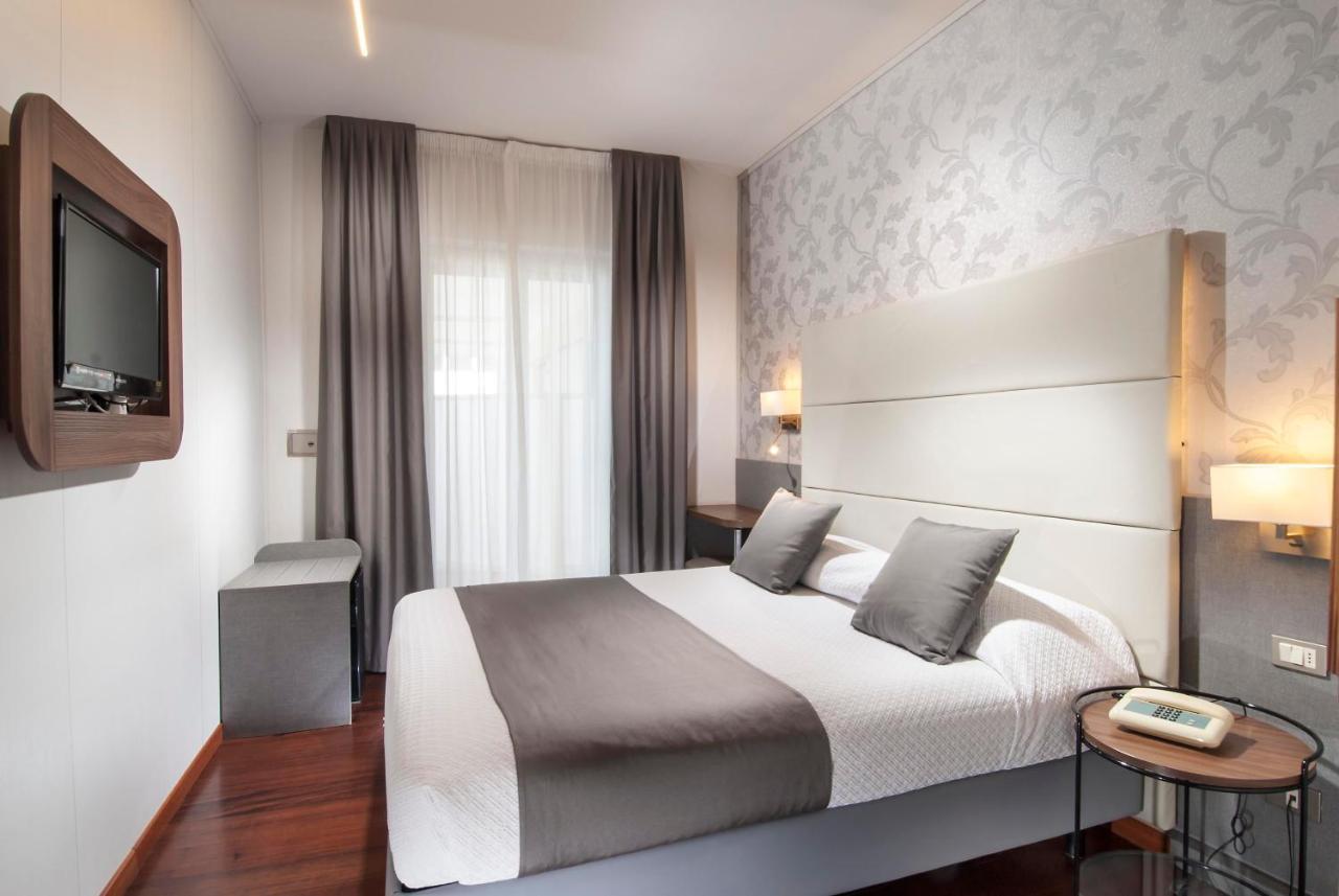 วอลดอร์ฟ พาเลซ โฮเทล Hotel กัตตอลิกา ภายนอก รูปภาพ