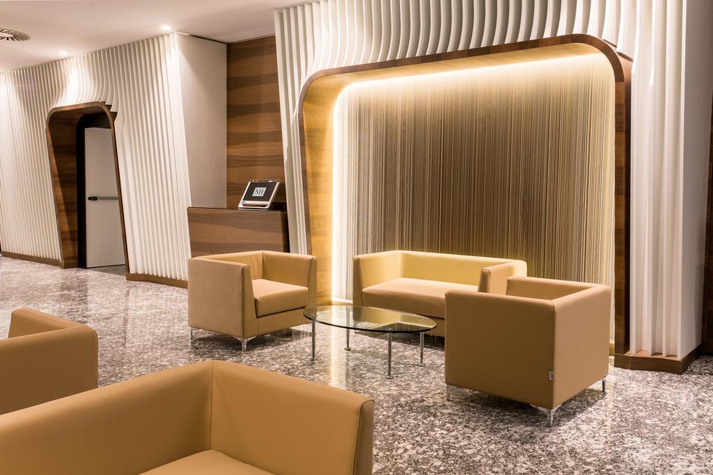 วอลดอร์ฟ พาเลซ โฮเทล Hotel กัตตอลิกา ภายนอก รูปภาพ